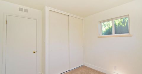 10 E J Street, Sparks, NV 89431 Photo