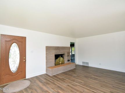 10 E J Street, Sparks, NV 89431 Photo