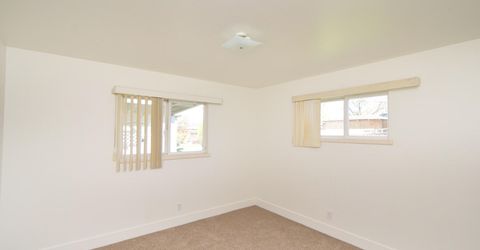 10 E J Street, Sparks, NV 89431 Photo