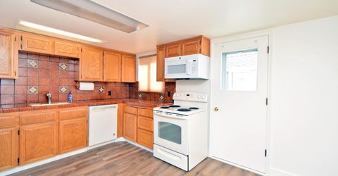 10 E J Street, Sparks, NV 89431 Photo