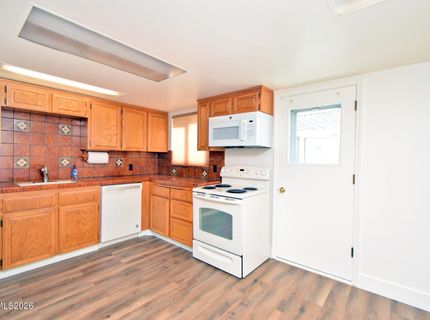 10 E J Street, Sparks, NV 89431 Photo