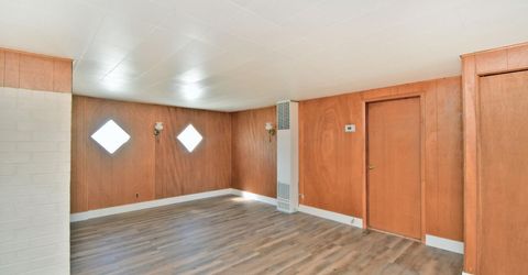 10 E J Street, Sparks, NV 89431 Photo