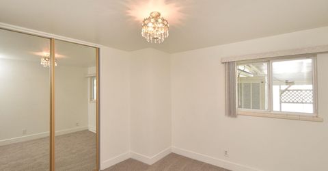 10 E J Street, Sparks, NV 89431 Photo