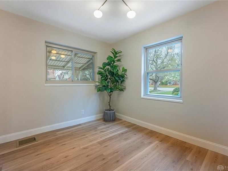 1012 Hampshire Road, Dayton, OH 45419 Photo 11