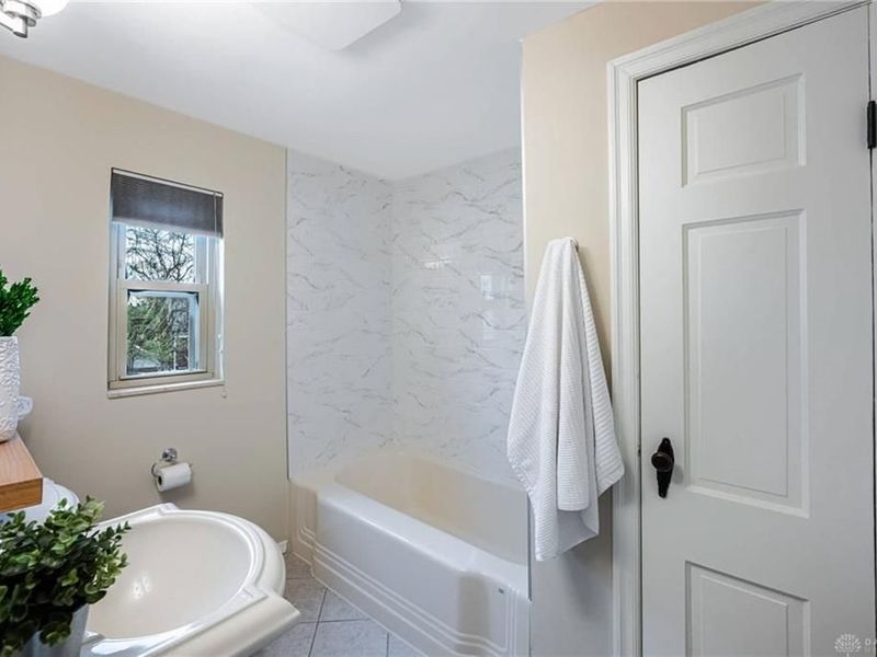 1012 Hampshire Road, Dayton, OH 45419 Photo 23