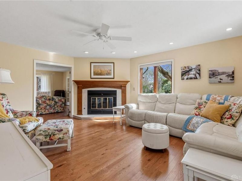 4249 Brewsters Run Court, Bellbrook, OH 45305 Photo 9