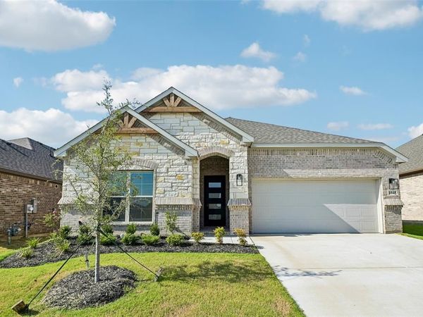 1045 Nighthawk Trail, Alvarado, TX 76009