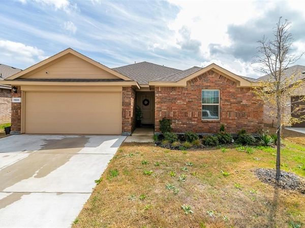 1905 Skylar Lane, Cleburne, TX 76033