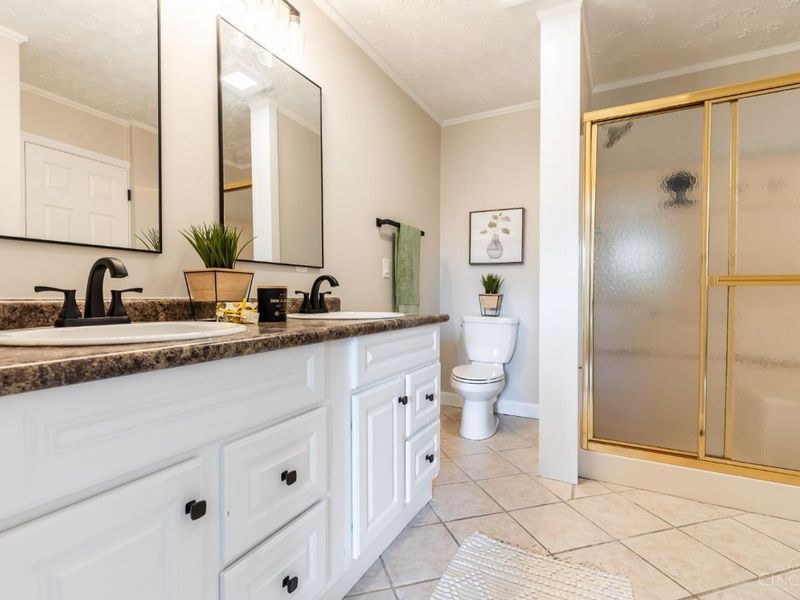 2909 Glenaire Drive, Colerain Township, OH 45251 Photo 14