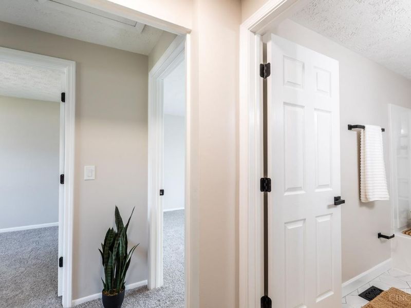 2909 Glenaire Drive, Colerain Township, OH 45251 Photo 28