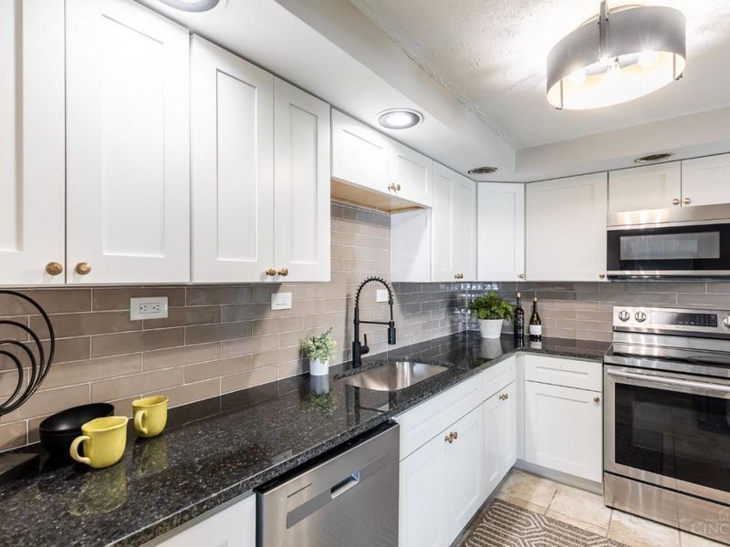 2909 Glenaire Drive, Colerain Township, OH 45251 Photo 7