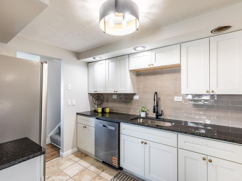 2909 Glenaire Drive, Colerain Township, OH 45251 Photo 8