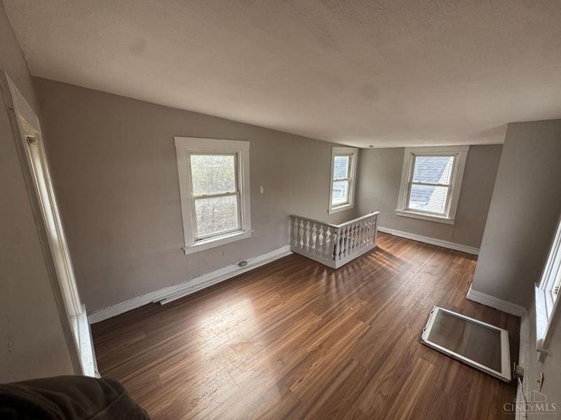 Cincinnati, OH 45214 Photo 10