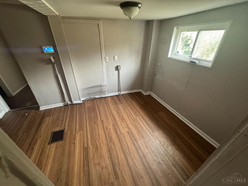 Cincinnati, OH 45214 Photo 2