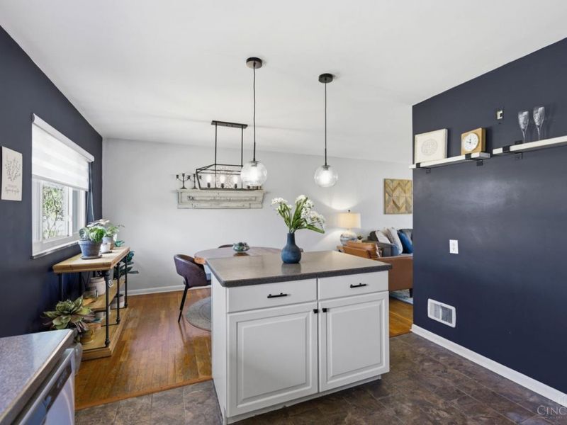 3351 Glenmont Lane, Green Township, OH 45248 Photo 14