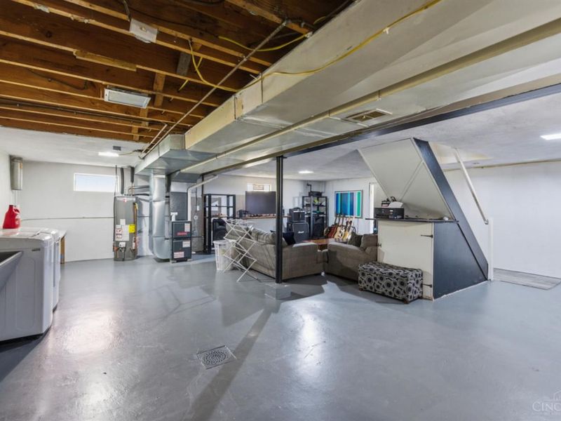 3351 Glenmont Lane, Green Township, OH 45248 Photo 30