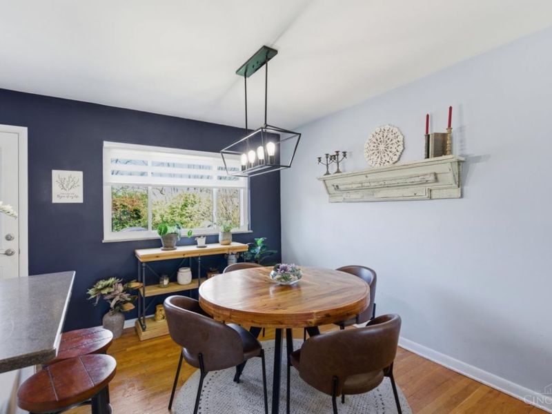 3351 Glenmont Lane, Green Township, OH 45248 Photo 9