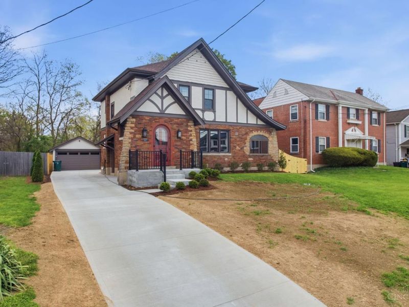 5018 Stewart Avenue, Cincinnati, OH 45227 Photo 3