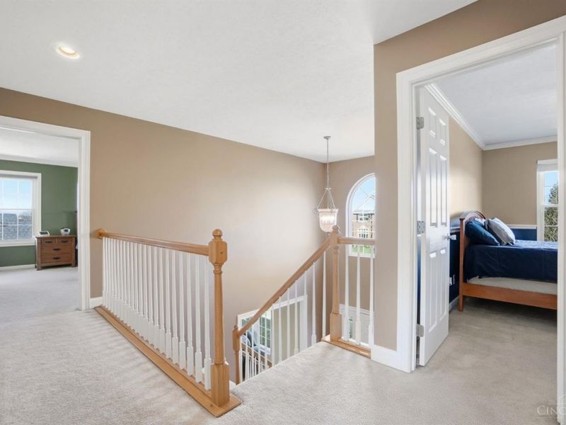 5558 Eden Ridge Drive, Green Township, OH 45247 Photo 18