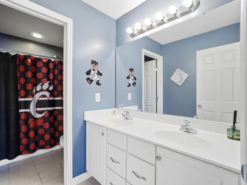 5558 Eden Ridge Drive, Green Township, OH 45247 Photo 23