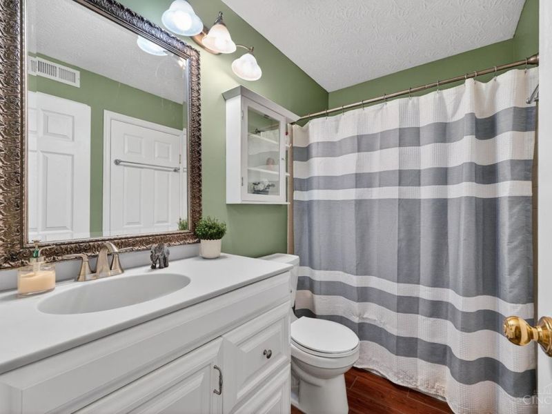 4281 Defender Drive, Unit 104, Colerain Township, OH 45252 Photo 12