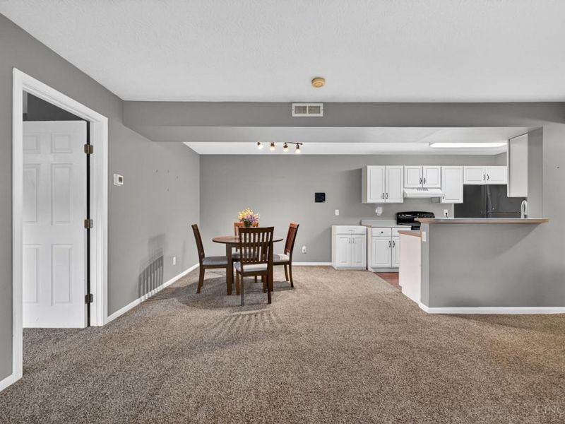 4281 Defender Drive, Unit 104, Colerain Township, OH 45252 Photo 6