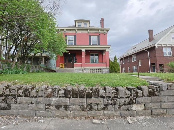 448 Riddle Road, Cincinnati, OH 45220