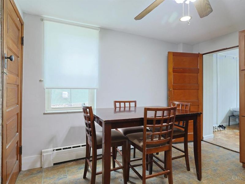 448 Riddle Road, Cincinnati, OH 45220 Photo 17