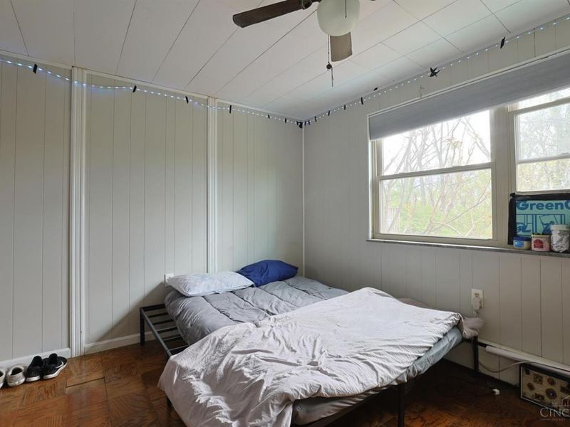 448 Riddle Road, Cincinnati, OH 45220 Photo 24