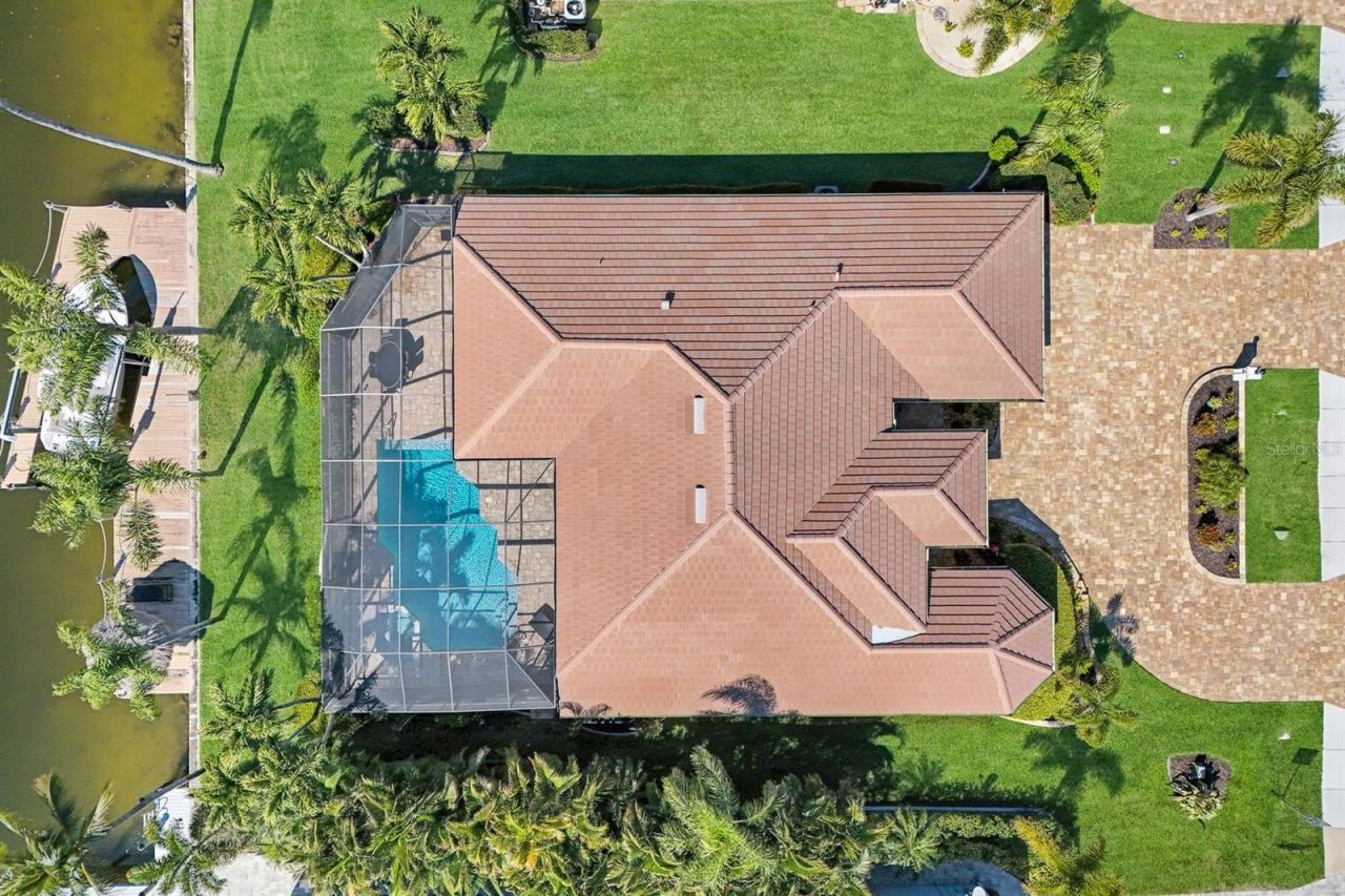 2022 El Dorado Parkway W, Cape Coral, FL 33914 Photo
