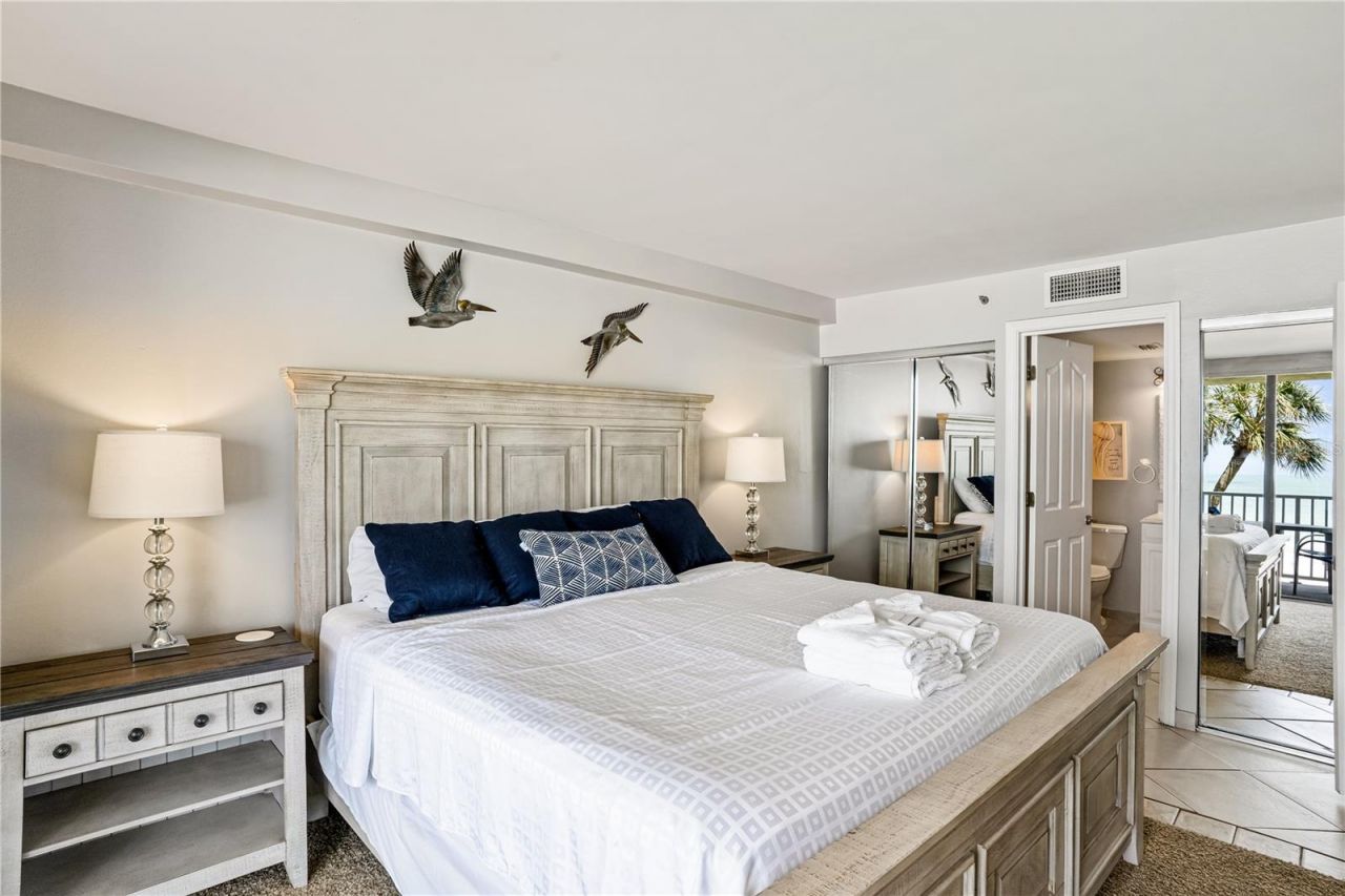 20000 Gulf Boulevard, Unit 305, Indian Shores, FL 33785 Photo