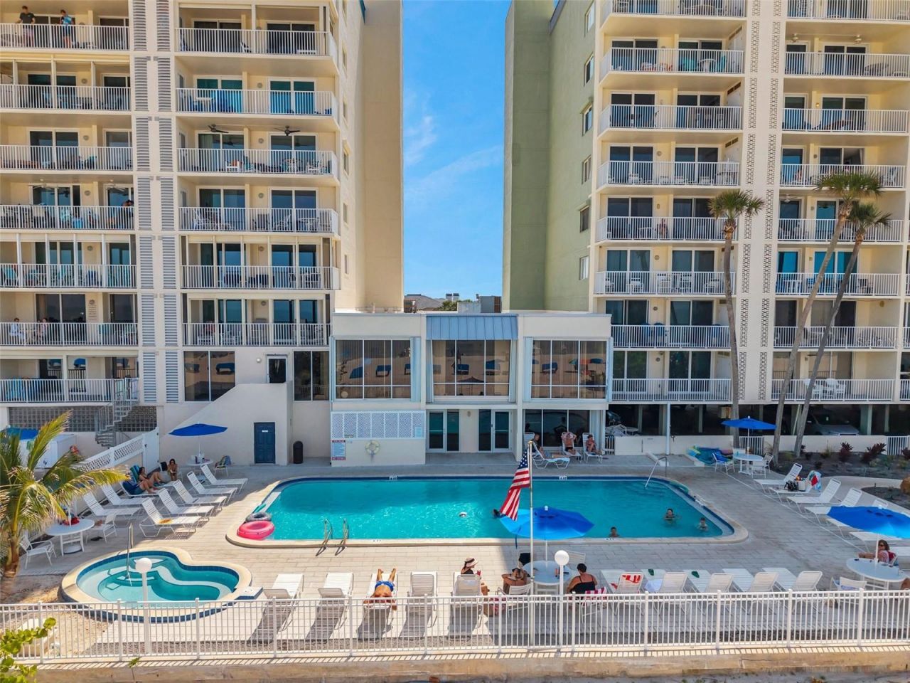 20000 Gulf Boulevard, Unit 305, Indian Shores, FL 33785 Photo