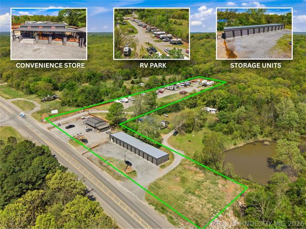 3184 Highway 51 , Hulbert, OK 74441