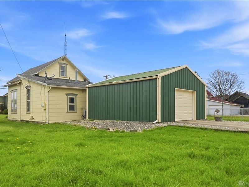 524 S Springfield Street, Saint Paris, OH 43072 Photo 4