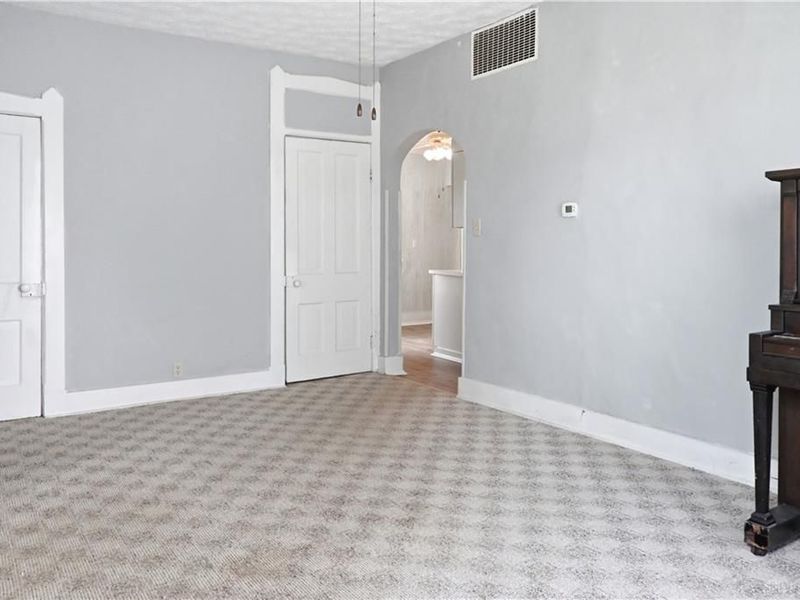 524 S Springfield Street, Saint Paris, OH 43072 Photo 6