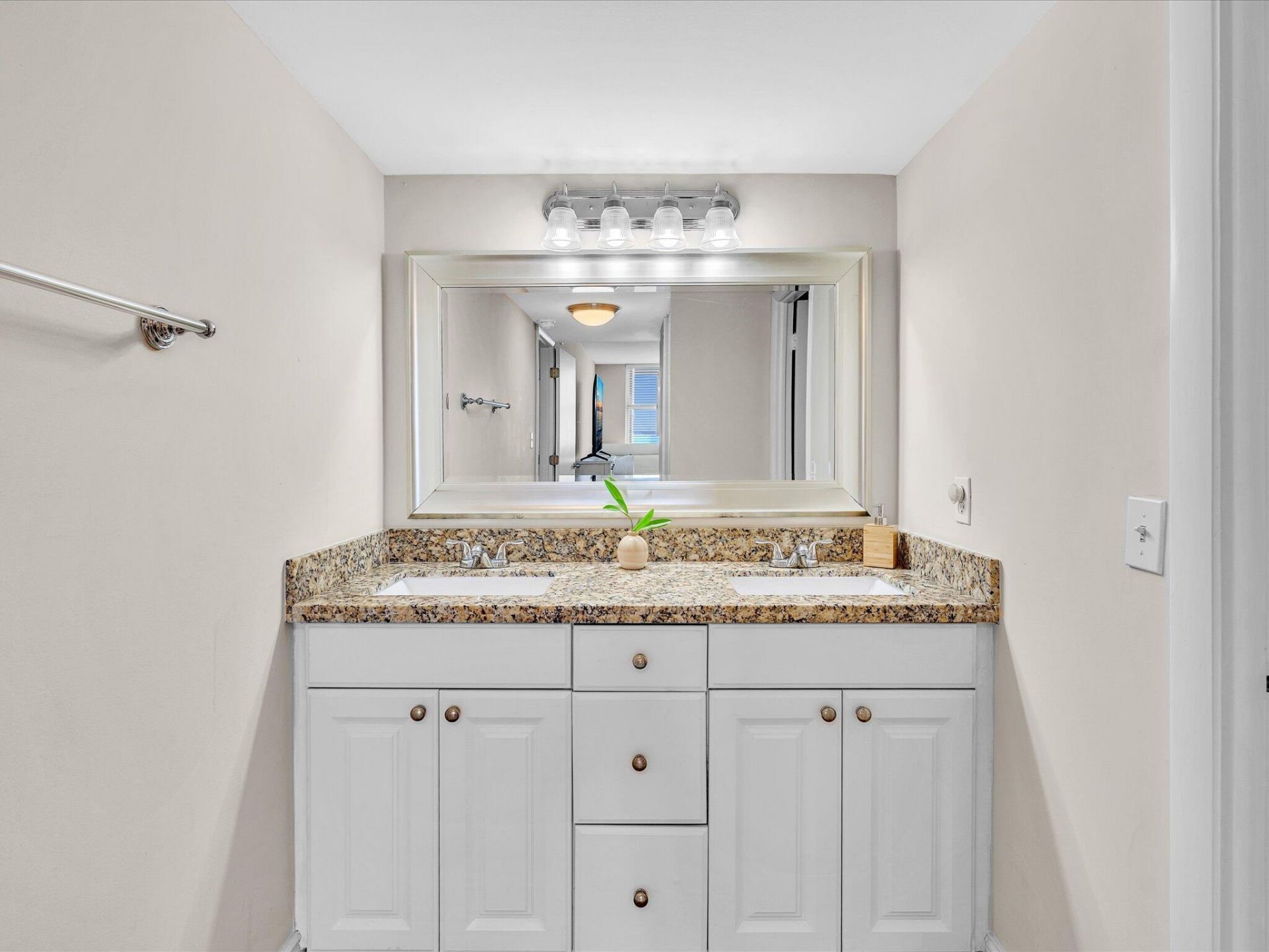 1150 Hillsboro Mile, Unit 1008, Hillsboro Beach, FL 33062 Photo
