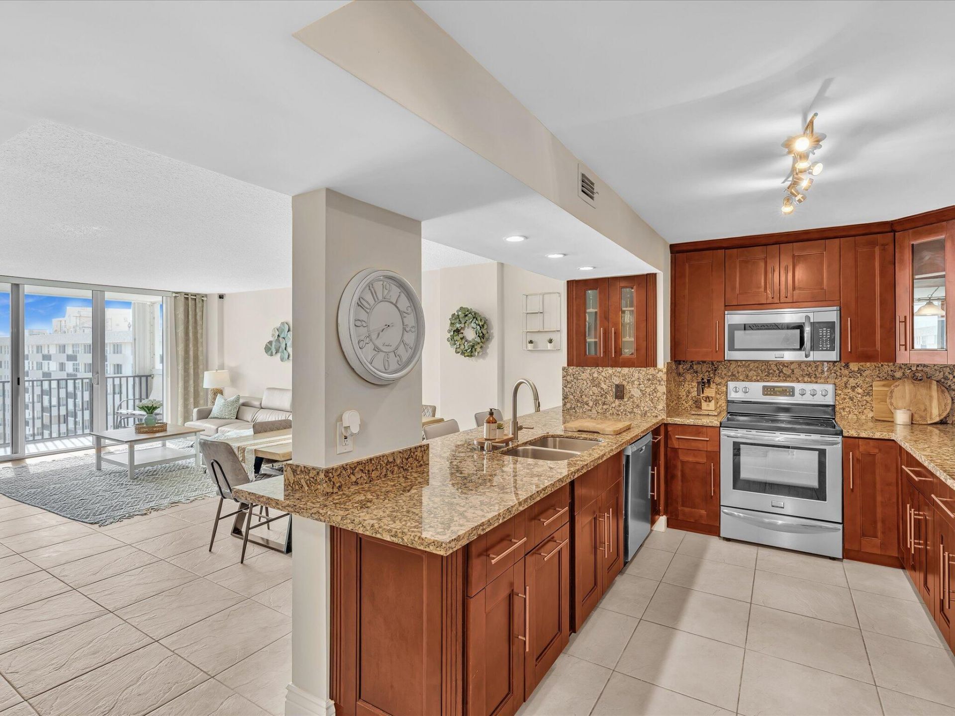 1150 Hillsboro Mile, Unit 1008, Hillsboro Beach, FL 33062 Photo