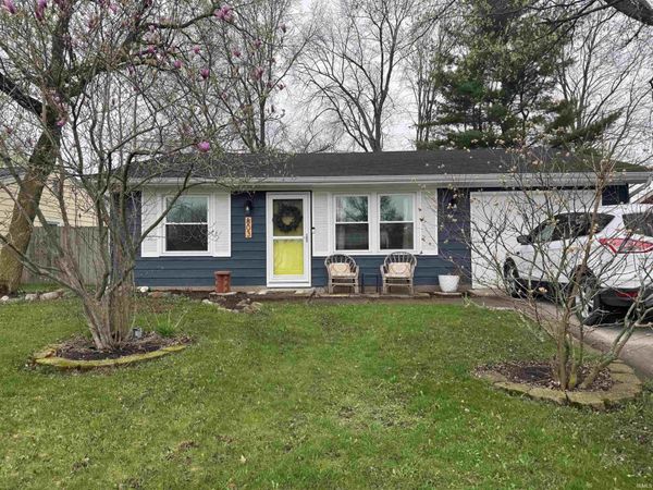 803 Pinetree Drive, Fort Wayne, IN 46819
