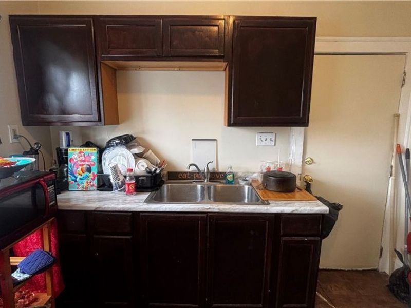 1723 Noble Road, East Cleveland, OH 44112 Photo 10