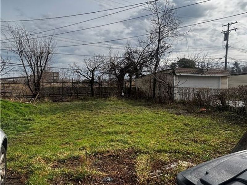 1723 Noble Road, East Cleveland, OH 44112 Photo 3