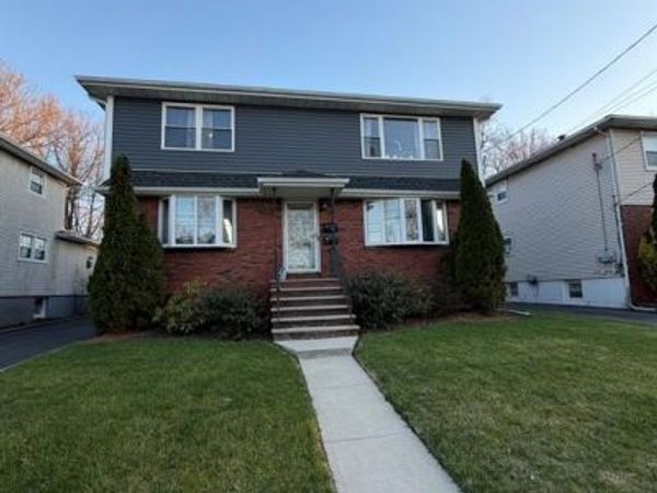 106 Rochelle Parkway 2, SADDLE BROOK, NJ 07663