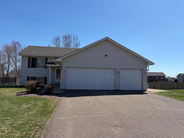 689 Susan Street , Big Lake, MN 55309