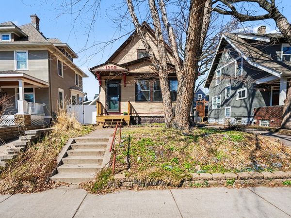 1309 Selby Avenue, Saint Paul, MN 55104