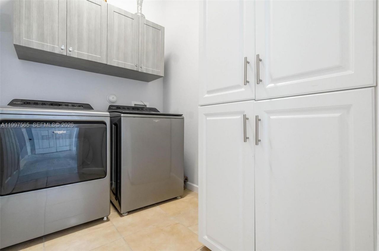 3521 W 92nd Pl, Hialeah, FL 33018 Photo