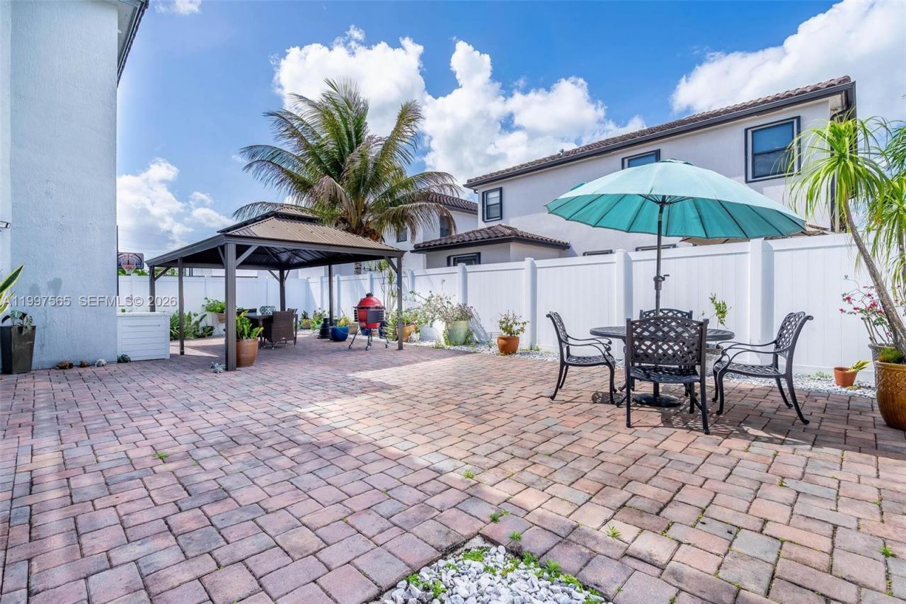 3521 W 92nd Pl, Hialeah, FL 33018 Photo