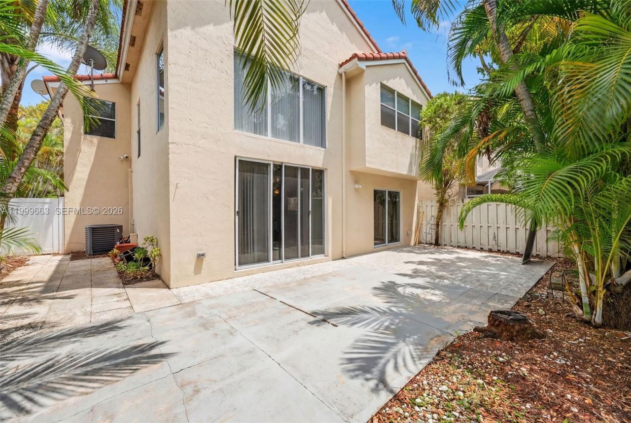 931 Opal Ter, Weston, FL 33326 Photo