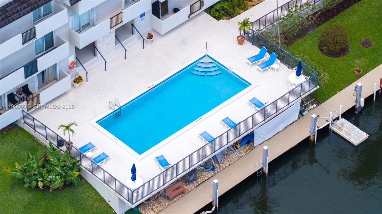 6815 Edgewater Dr, Unit 108, Coral Gables, FL 33133 Photo