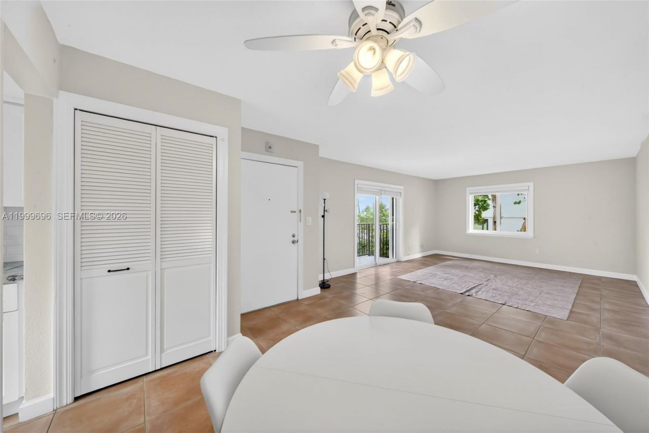 6815 Edgewater Dr, Unit 108, Coral Gables, FL 33133 Photo