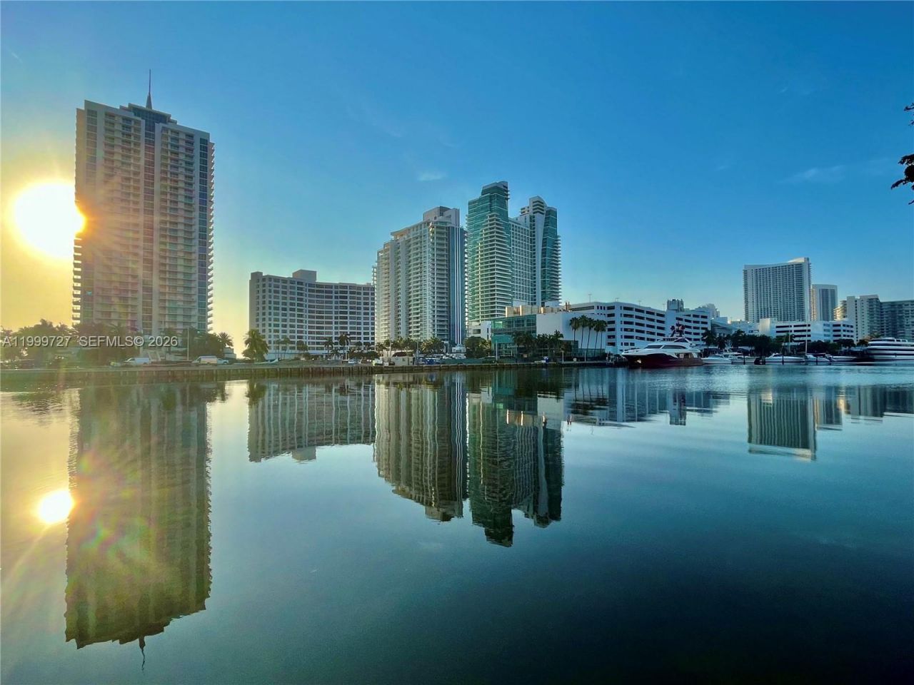 600 Parkview Dr, Unit 223, Hallandale Beach, FL 33009 Photo