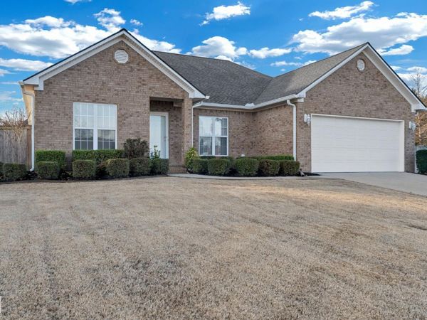 4009 Cypress Moss Cove, Jonesboro, AR 72401